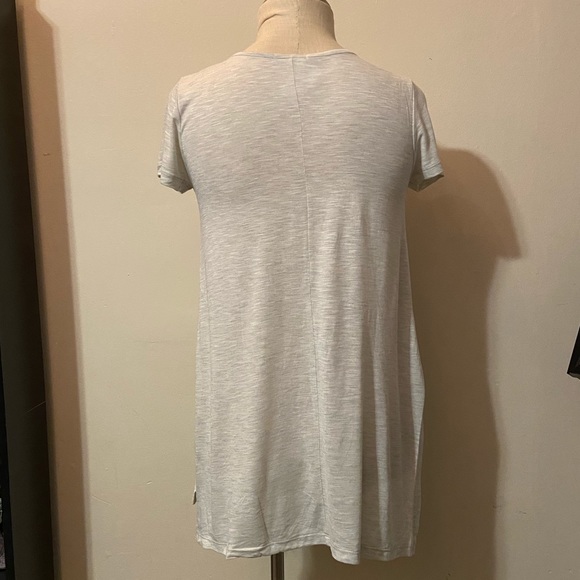 NWT Maurices Graphic T - Shirt - Picture 4 of 11